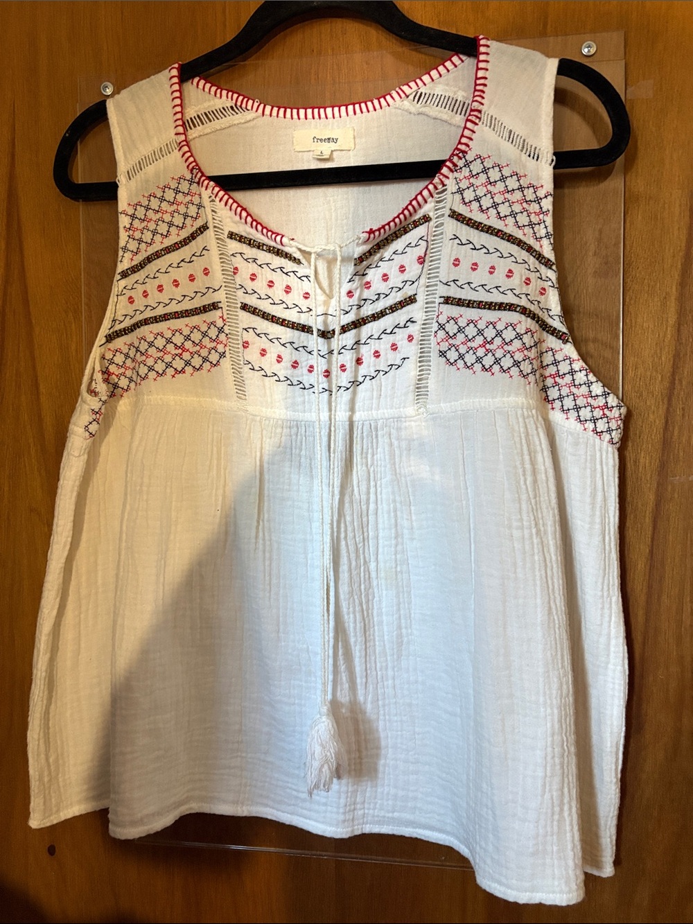 Freeway White Sleeveless Embroidered Tassel Peasant Top